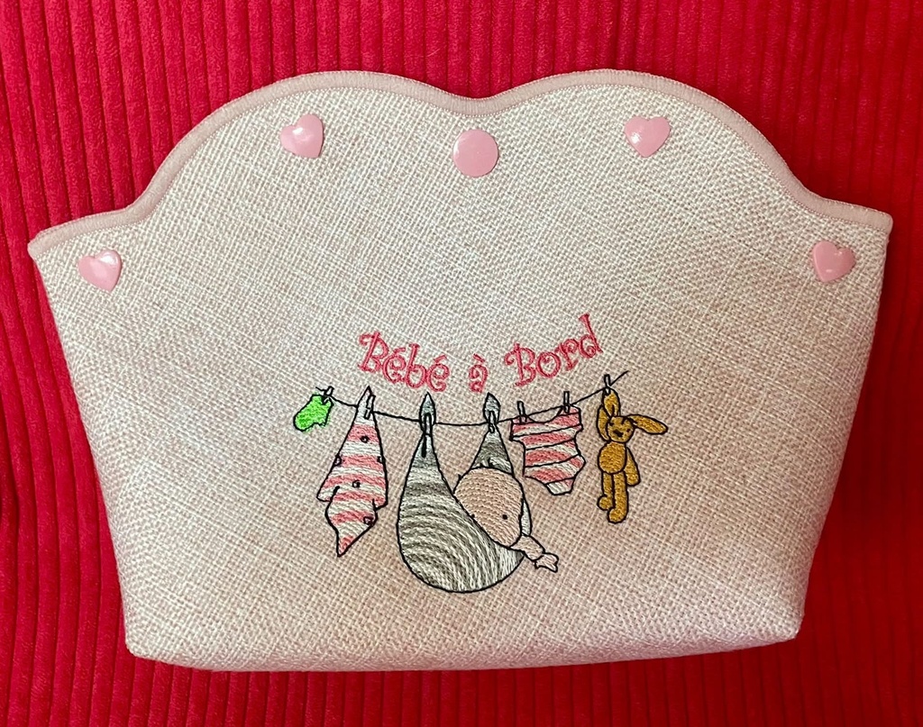 Bébé à bord 4