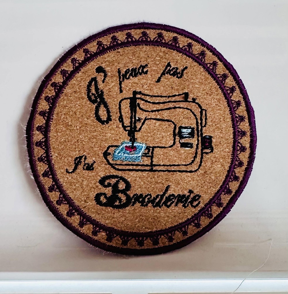 Je peux pas (Ce fichier est offert à l’achat d’un fichier de broderie) 2