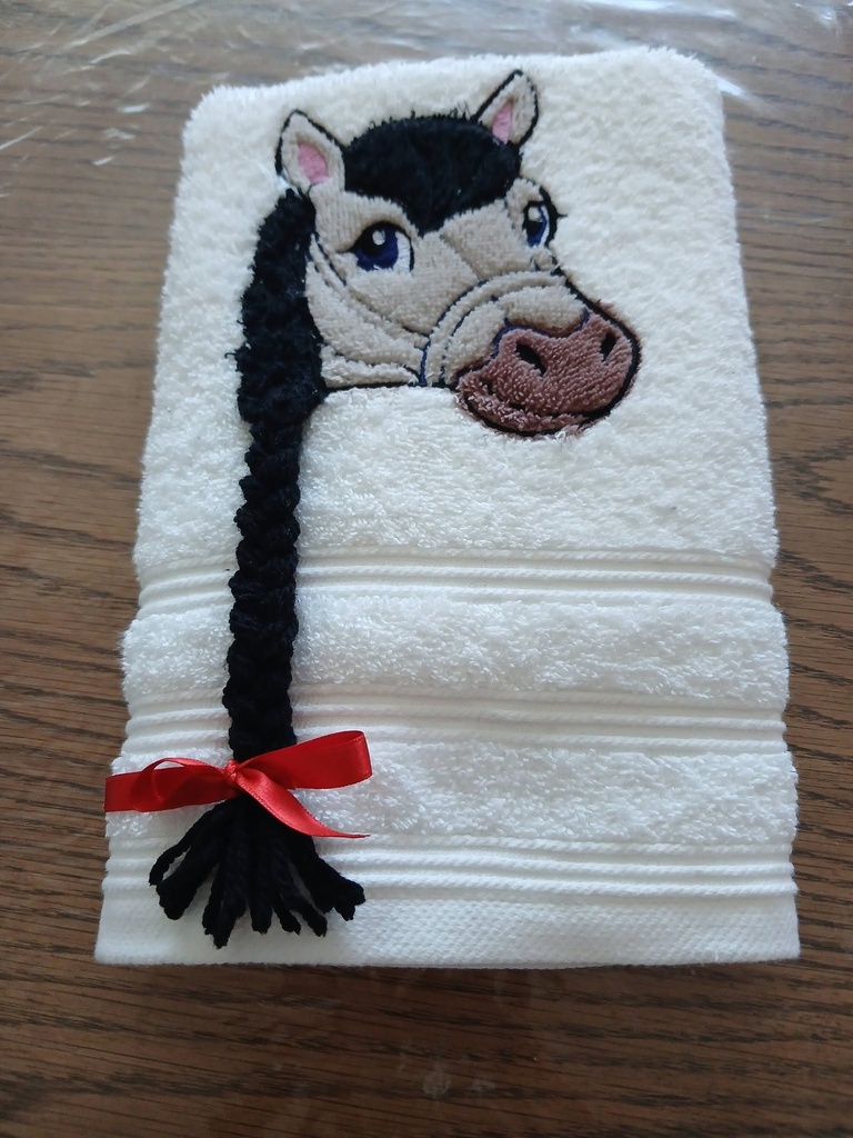 Cheval natte (appliqué) 6