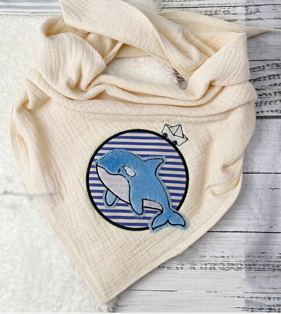 Baleine et petit bâteau (appliqué) 5