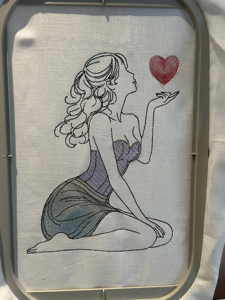 Femme à genoux (Mylar) 3