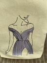 Buste de femme en mylar