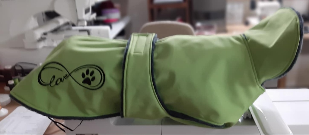 Manteau en softshell vert