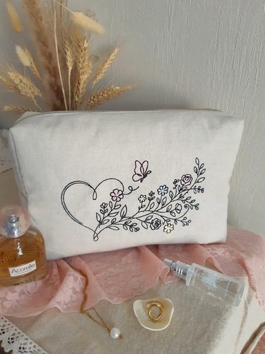 Fleurs et papillon