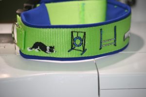 [720491030] Collier Agility Néoprène réglable avec race de chien au choix