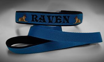 [720490398-1] Collier personnalisé + laisse attachée